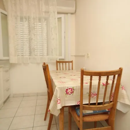 Verunic 8104a Apartman *