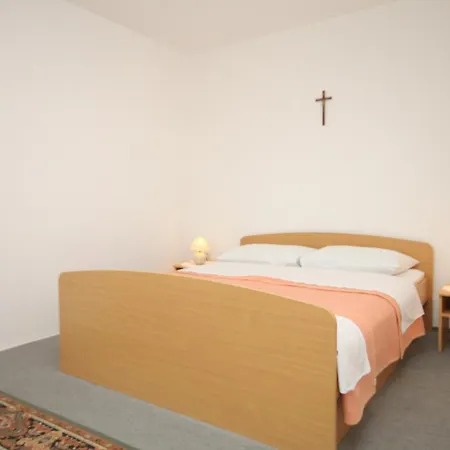 Verunic 8104a Veli Rat