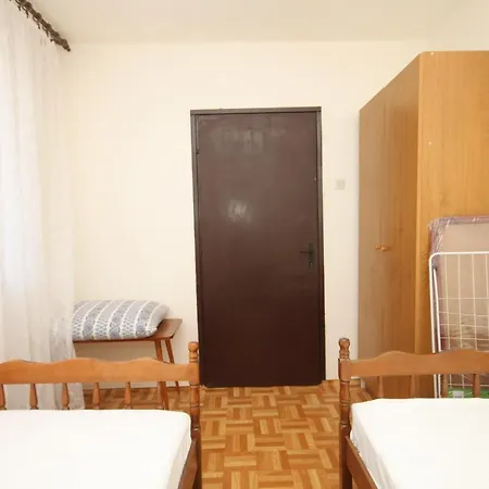 Verunic 8104a Apartment *